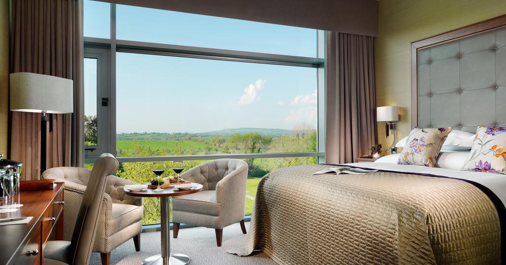 Aghadoe Heights Hotel & Spa Killarney Exteriér fotografie A room at the hotel
